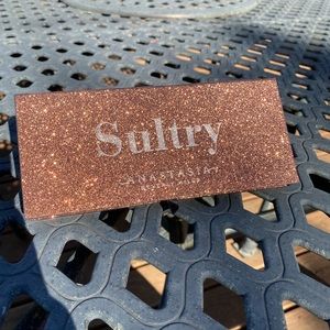 Anastasia Beverly Hills Sultry Palette